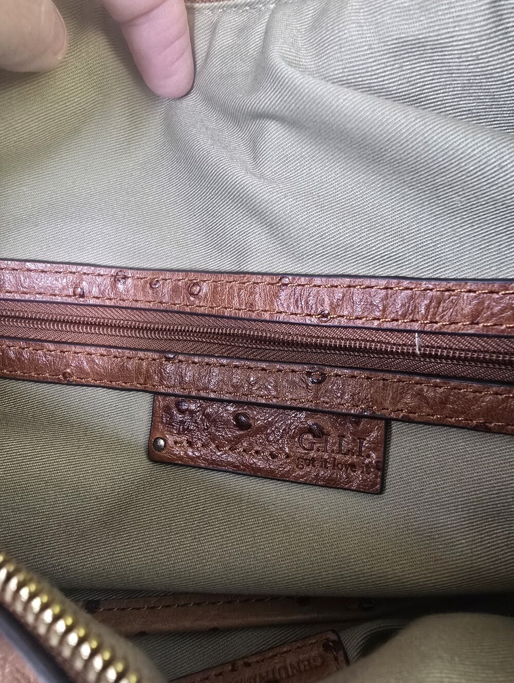 G.I.L.I. Ostrich Embossed Leather Hobo Bag With Tassel, Like New - Picture 10 of 11